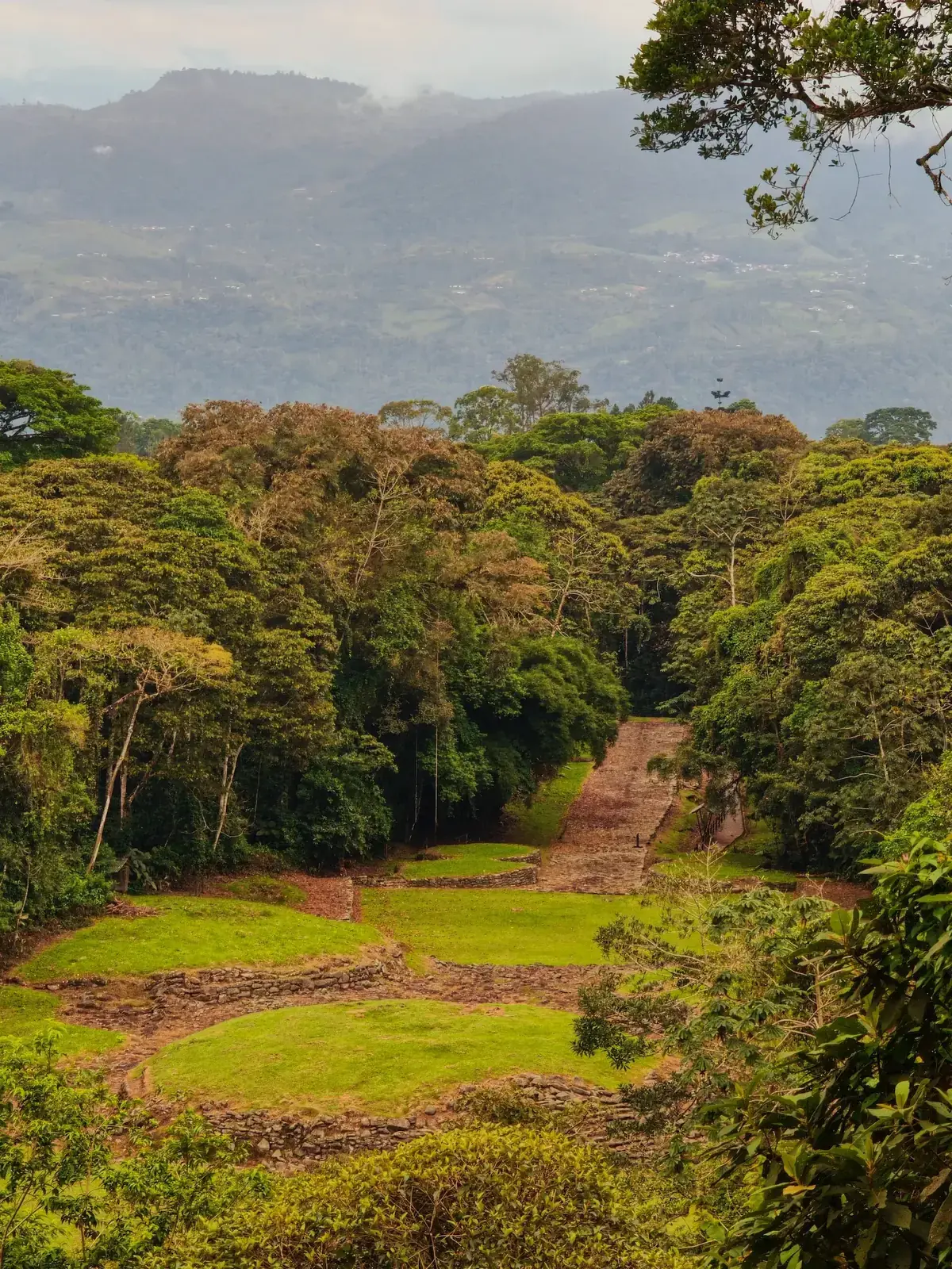 Guayabo, Ujarrás y Valle de Orosi — Tour de un Día desde San José